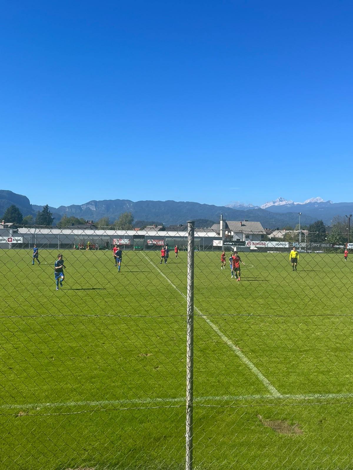 Slika v galeriji 1