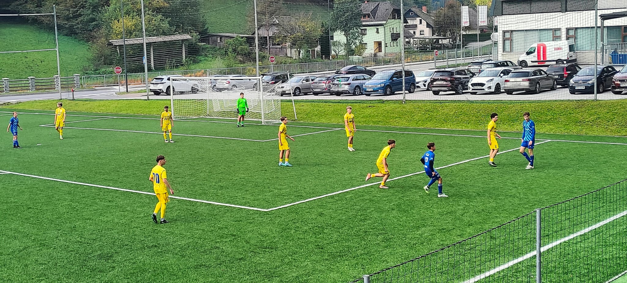 Slika v galeriji 1